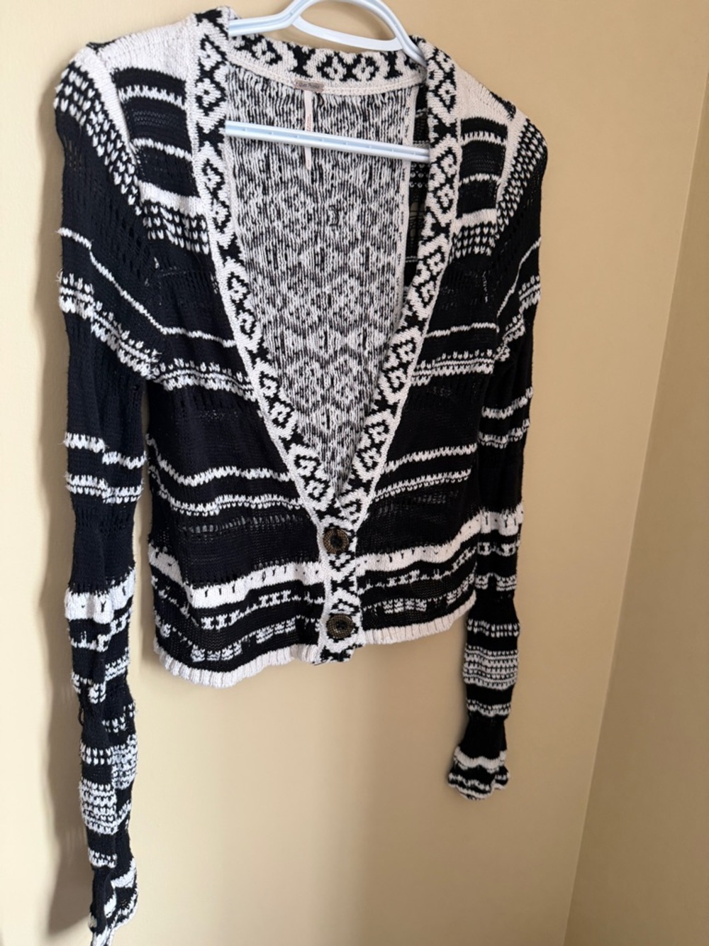 Free People‎ Black White Knit Cardigan Boho Cropped Open Knit Size S Distressed